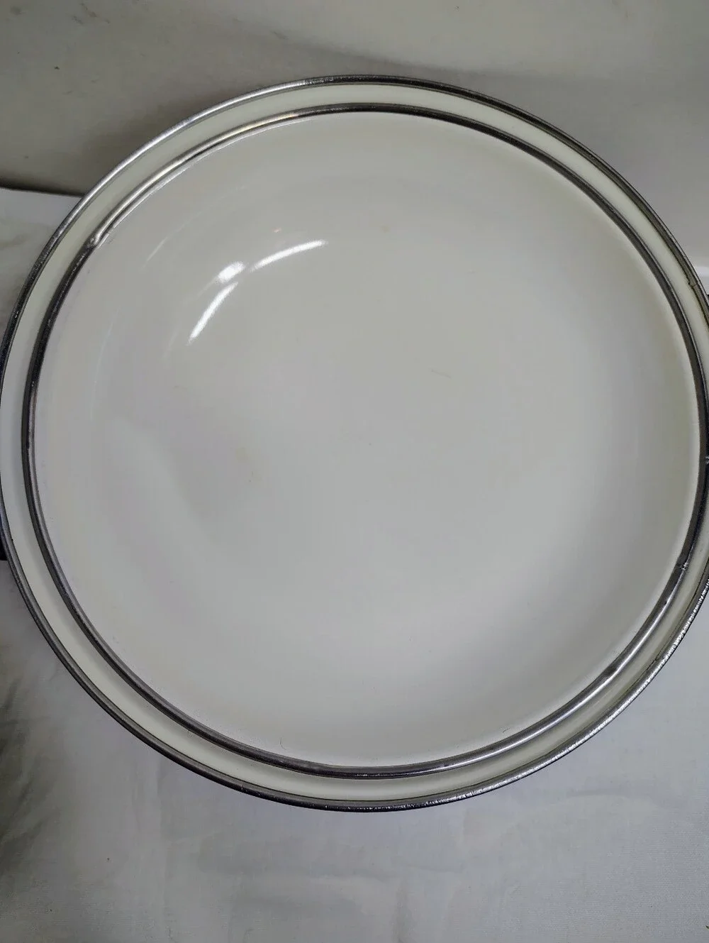 N/A classic white